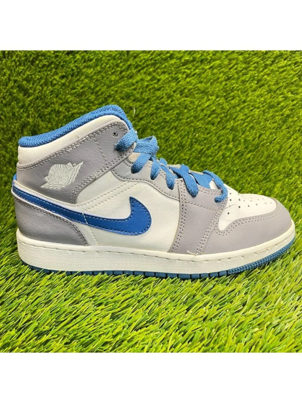 Nike Air Jordan 1 Mid Boys Size 4.5Y Gray White Blue Basketball Shoes Sneakers